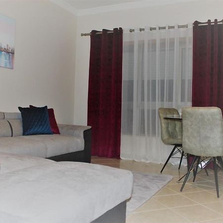 Casa Jasmim, near airport, 6km Faro beach Apartamento Exterior foto