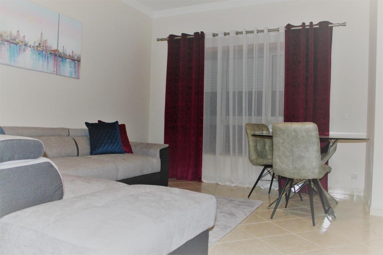 Casa Jasmim, near airport, 6km Faro beach Apartamento Exterior foto