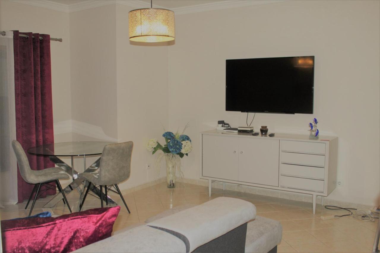 Casa Jasmim, near airport, 6km Faro beach Apartamento Exterior foto